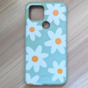 Pela Sage Green Daisy Pixel 5 Phone Case